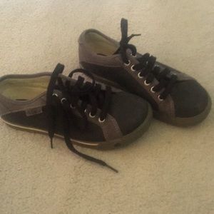 Size 6.5 Keen Tennis Shoes